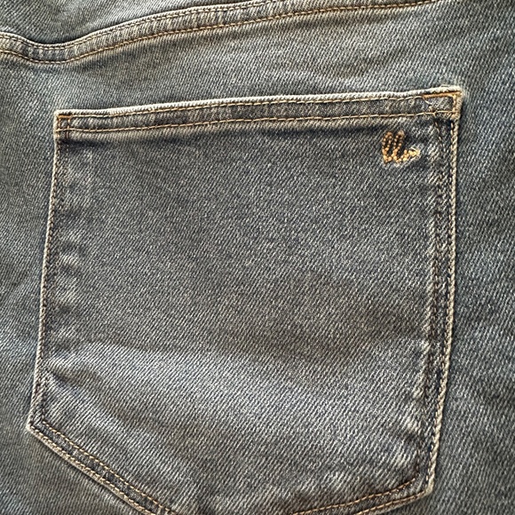 LuLaRoe Relaxed Denim Jean Shorts 42 Lagoon Wash Size 22W-23W NWOT - Picture 8 of 12